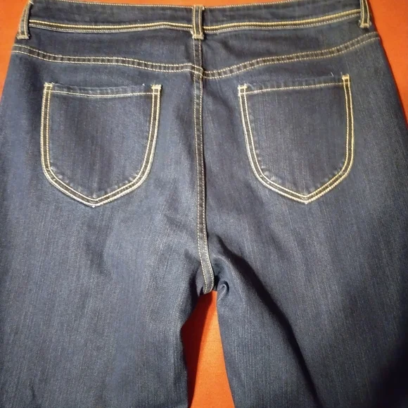 Pants - Picture 6 of 7